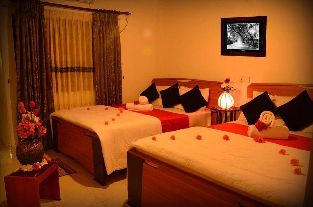 The Kings Villa Kandy Exterior photo